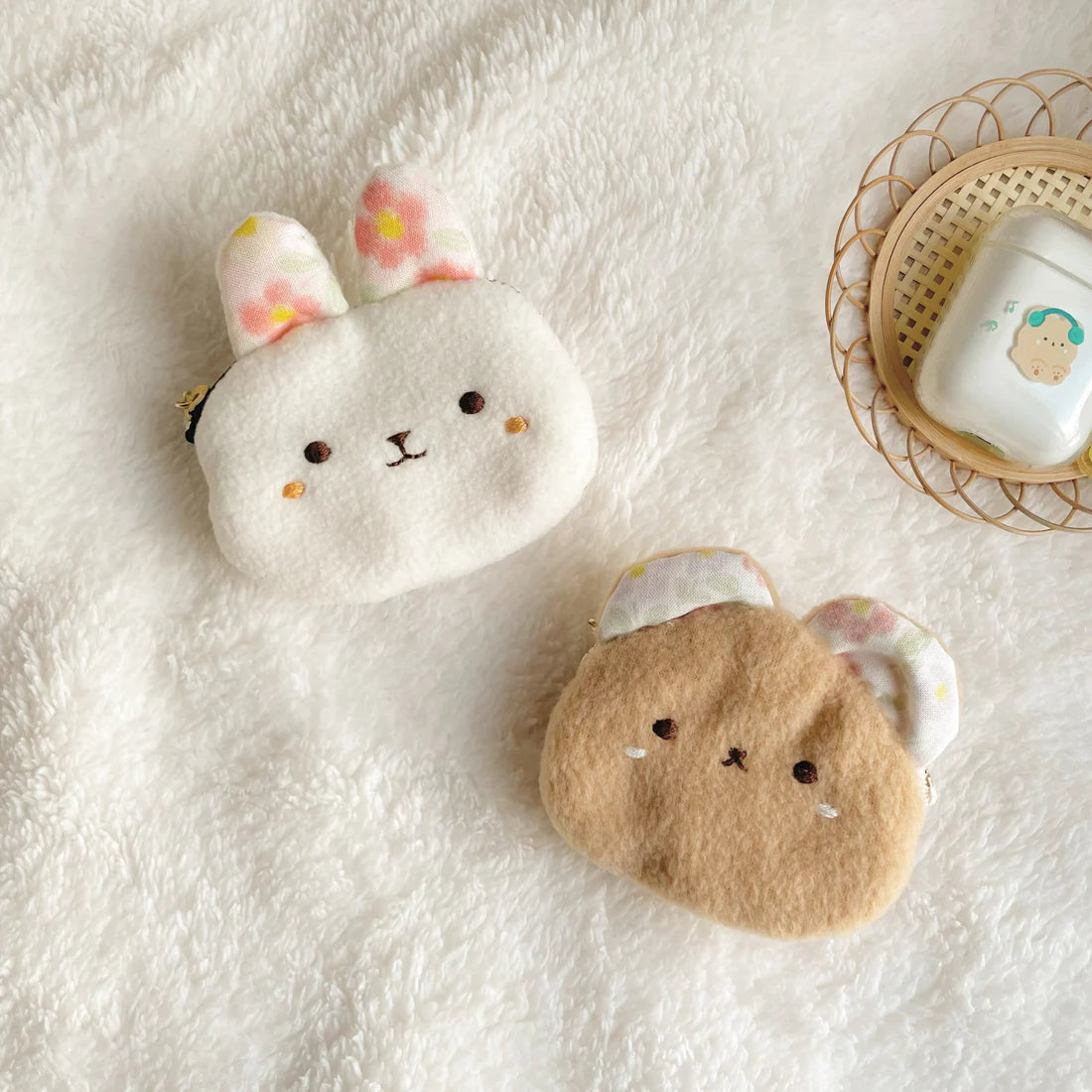 ハンドメイド作家rarikumaコラボ「パムとタルトのふわふわ花柄ポーチ」新発売!