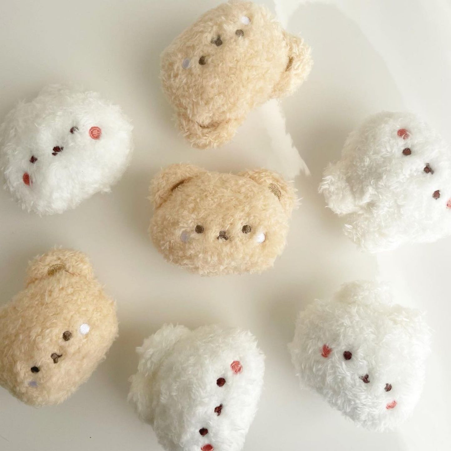 もこもこスマホグリップ