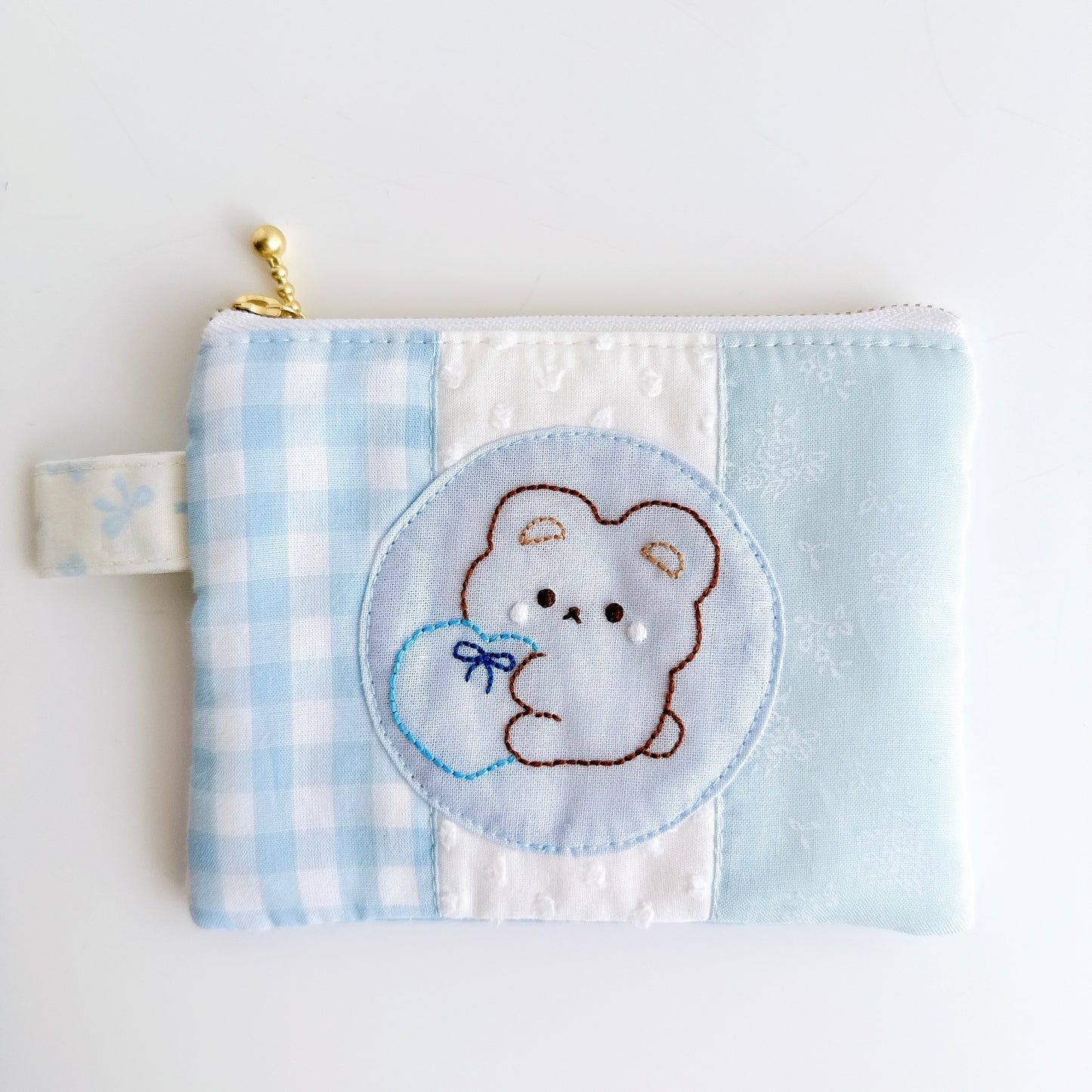 刺繍フラットポーチ