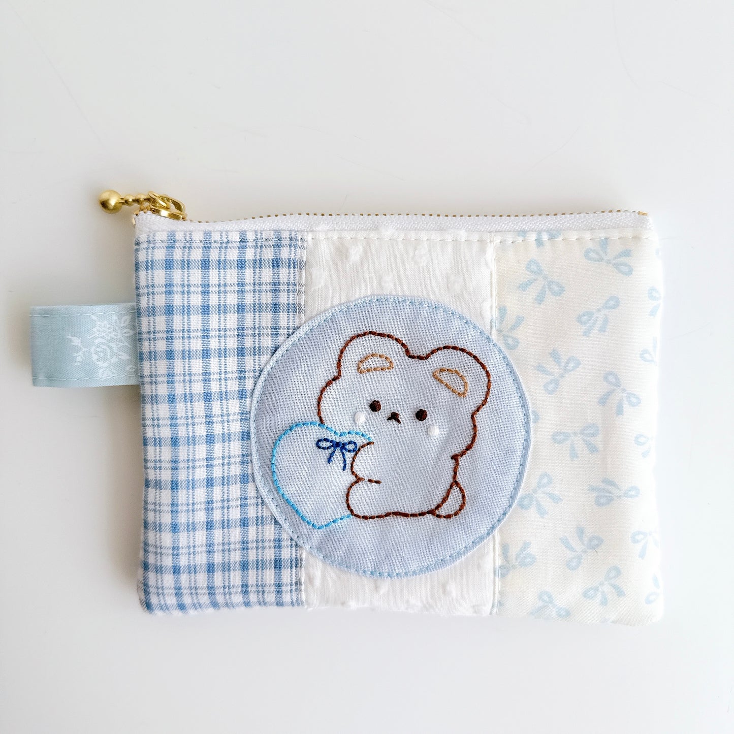 刺繍フラットポーチ